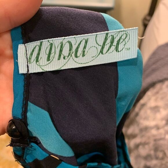 Dina be 100% silk dress 💙 - Picture 4 of 6